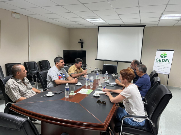 FAMSI ayuda a reducir el impacto medioambiental del uso de energ&iacute;a f&oacute;siles en Pinar del R&iacute;o